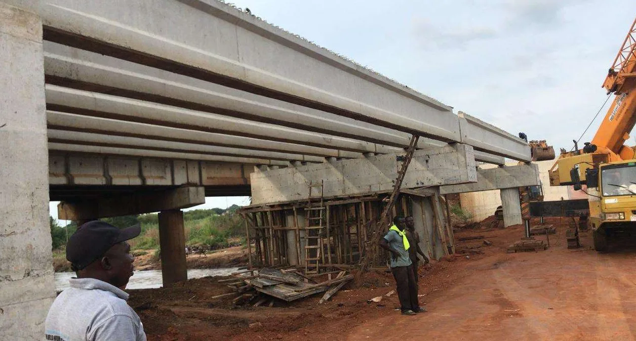 Travaux de pont et d'échangeur